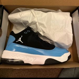 Jordan Max Aura 2